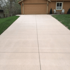 concrete driveway cleaning
