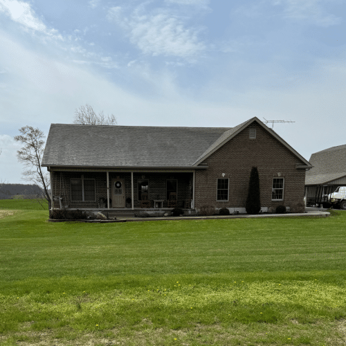 asphalt-roof-cleaning-in-indianapolis-in